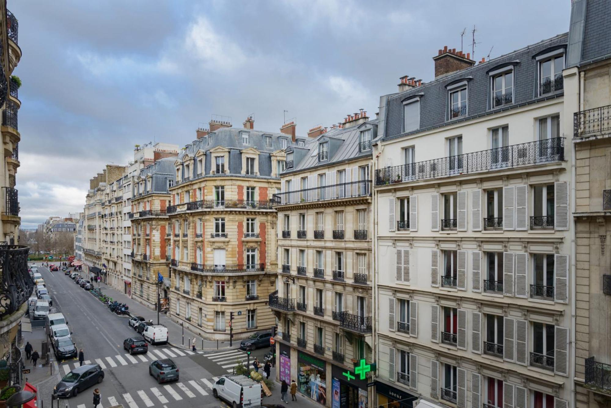 Courcelles Prestige Paris