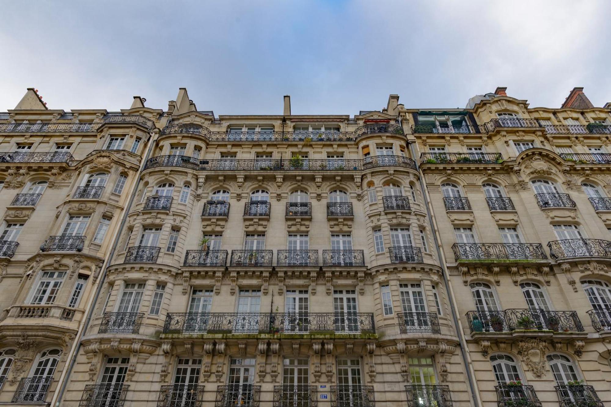 Apartment Courcelles Prestige